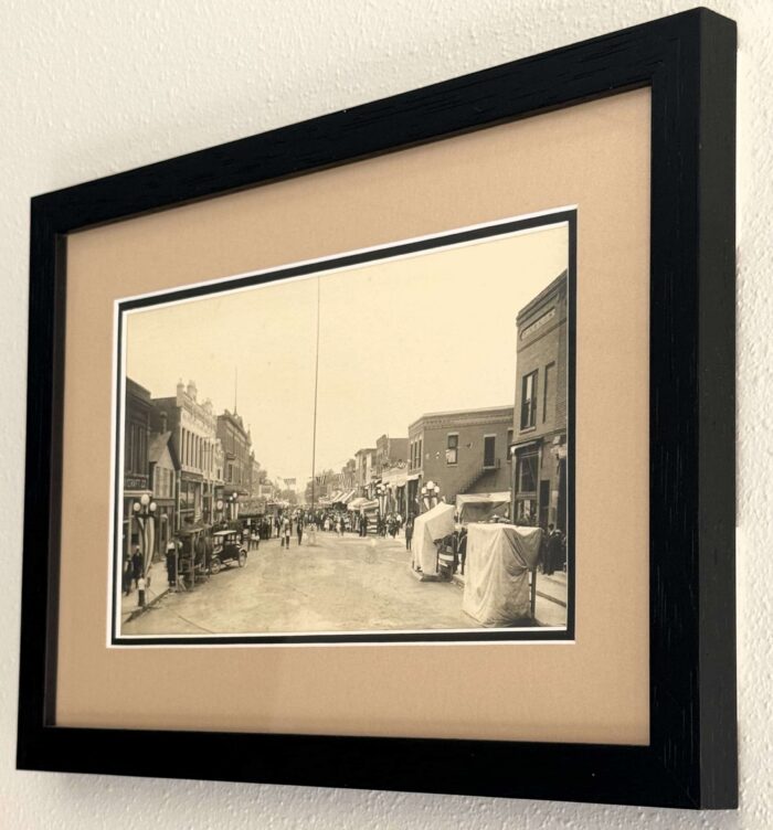 Hollywood Haus Frames